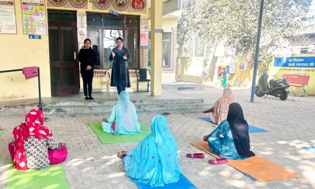 आयुष्मान आरोग्य मंदिर बाड़ा में पेरिमेनोपॉज–मेनोपॉज पर आयुर्वेदिक स्वास्थ्य व्याख्यान आयोजित