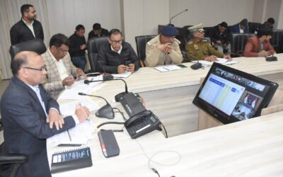 डीसी डॉ. विवेक भारती ने समाधान शिविर समीक्षा बैठक में अधिकारियों को दिए सख्त निर्देश