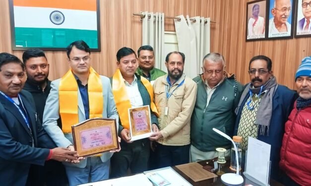 श्री अरूट महाराज की वाटिका में 12वां लोहड़ी पर्व हर्षोल्लास के साथ मनाया गया