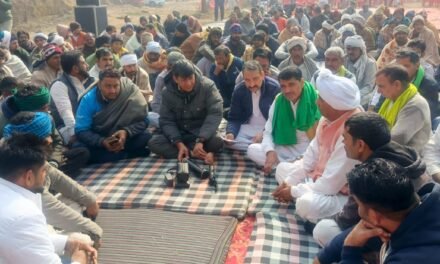 ब्राह्मणवास के पास ट्रैक्टर चालकों की बैठक, आरटीओ की कार्रवाई के खिलाफ जताया रोष