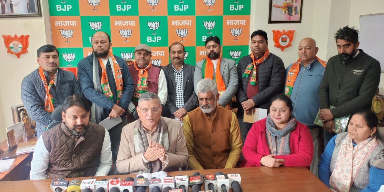 कांग्रेस केवल विरोध की राजनीति कर रही है, कानून की खामियां नहीं बता पा रही : कंवरपाल गुर्जर