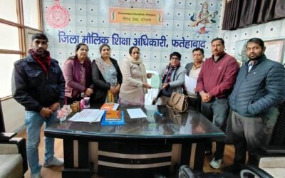 अध्यापक संघ ने डीईईओ से मिलकर लंबित मामलों के निपटारे की मांग उठाई