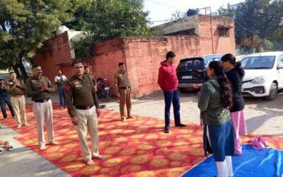 मॉडल टाउन थाना परिसर में सूर्य नमस्कार अभ्यास कार्यक्रम का आयोजन