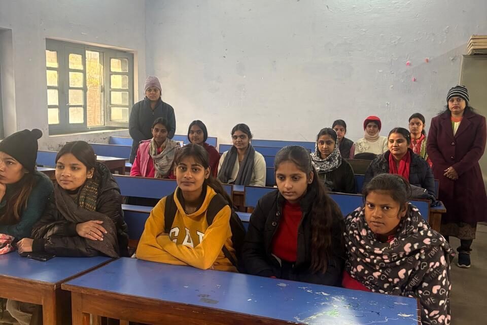 राजकीय महिला महाविद्यालय में प्रश्नोत्तरी प्रतियोगिता का किया आयोजन