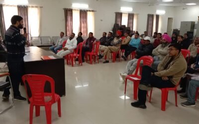 लालावास दादूपुर स्कूल में सूर्य नमस्कार आयोजन, विद्यार्थियों ने सीखे योग के लाभ