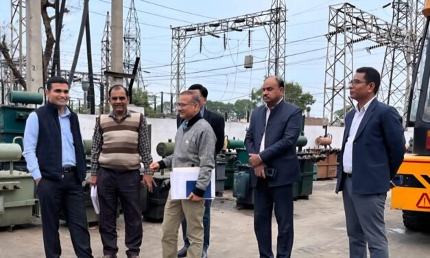 डीएचबीवीएन एमडी विक्रम सिंह ने फतेहाबाद में की ऑपरेशनल रिव्यू बैठक, सौर योजनाओं पर दिया जोर