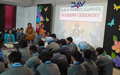 रिवरसाइड डीएवी स्कूल में बोर्ड विद्यार्थियों के लिए आशीर्वाद समारोह