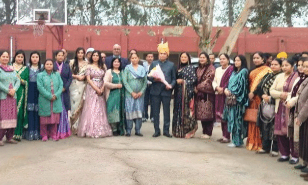 राजकीय वरिष्ठ माध्यमिक विद्यालय सपेहड़ा से अंग्रेजी प्राध्यापक रामनिवास सैनी सेवानिवृत्त