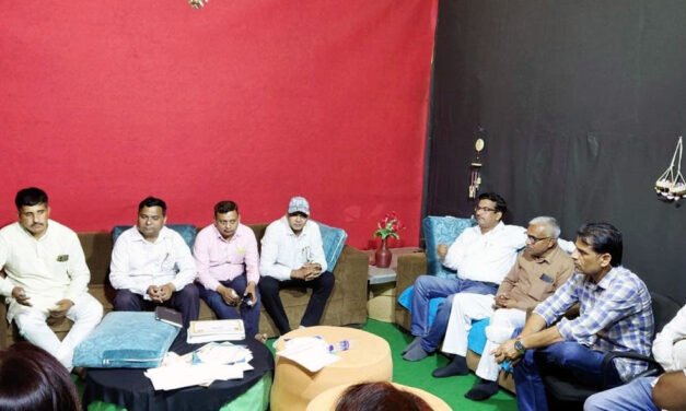 टीचर सेल्फ केयर टीम हरियाणा ने दिखाई मिसाल, दिवंगत शिक्षक के परिवार को 11 लाख से अधिक की सहायता