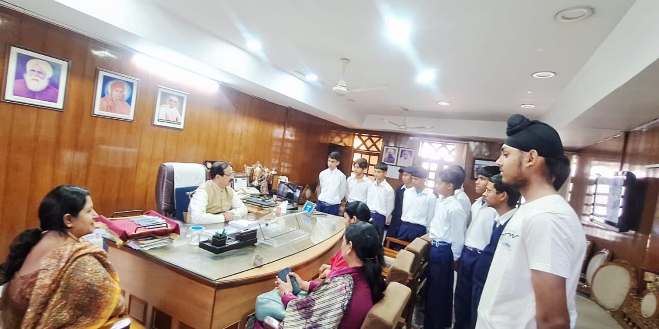 डीएवी स्कूल में ट्विनिंग कार्यक्रम, पीएम श्री बलदेव नगर स्कूल के विद्यार्थियों का शैक्षिक भ्रमण