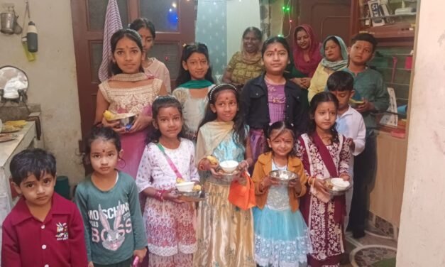 दुर्गा अष्टमी पर अंबाला में घर-घर हुआ कंजक पूजन, श्रद्धालुओं ने कन्याओं को कराया भोजन