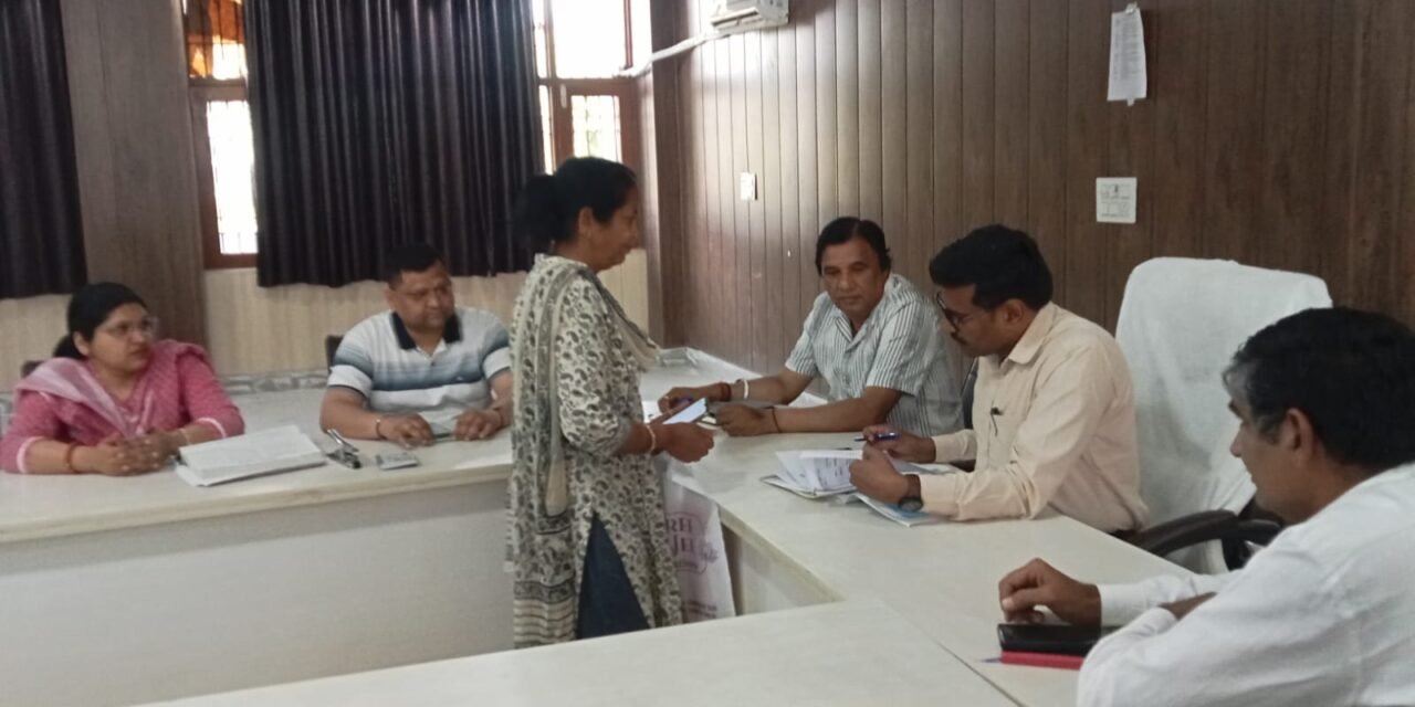 नारायणगढ़ समाधान शिविर में सुनी गईं लोगों की समस्याएं, अधिकारियों को दिए निर्देश