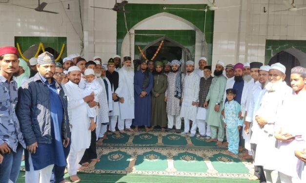 अंबाला की बादशाही मस्जिद में अदा की गई ईद की नमाज, भाईचारे का संदेश