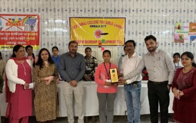 देव समाज कॉलेज में वेस्ट टू आर्ट कार्यक्रम, छात्राओं ने दिखाई रचनात्मकता