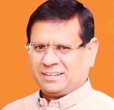 फरीदाबाद में विकास कार्यों का निरीक्षण, सीवर लाइन और सौंदर्यकरण कार्यों की ली जानकारी