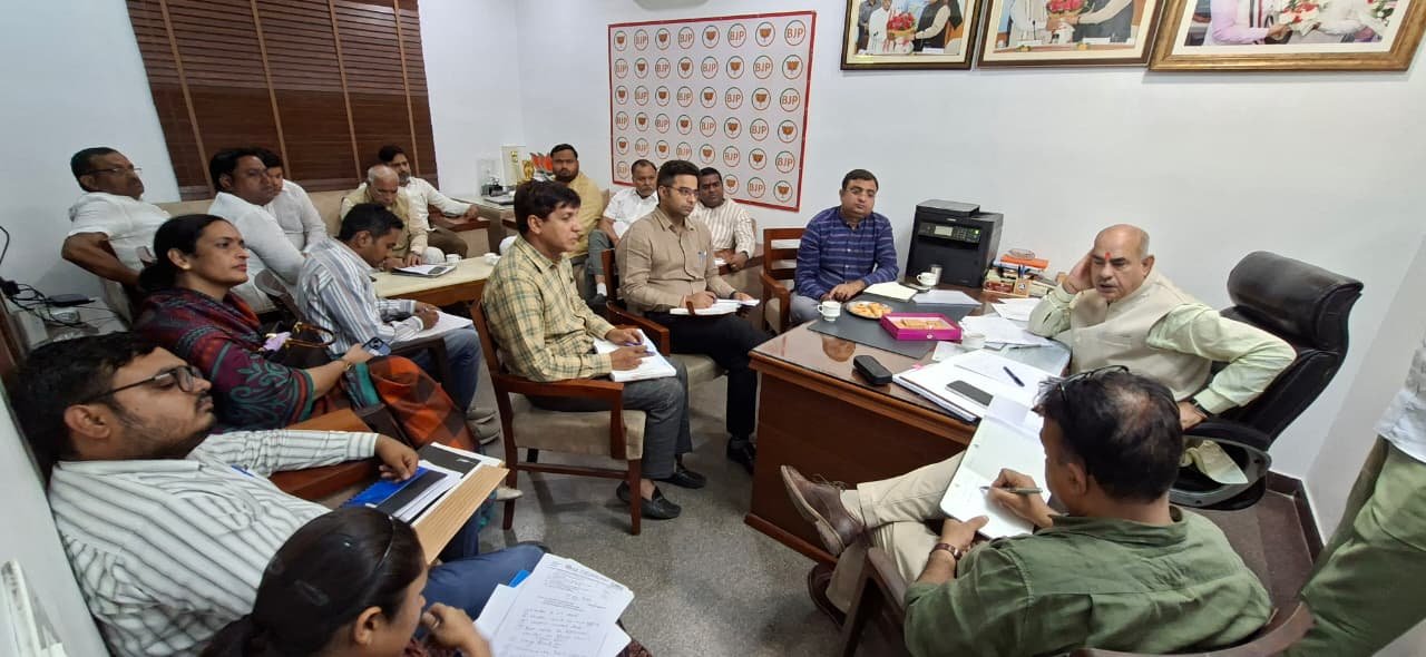 बल्लभगढ़ में विकास कार्यों की समीक्षा, सभी पार्कों में ओपन जिम और सेल्फी प्वाइंट बनाए जाएंगे